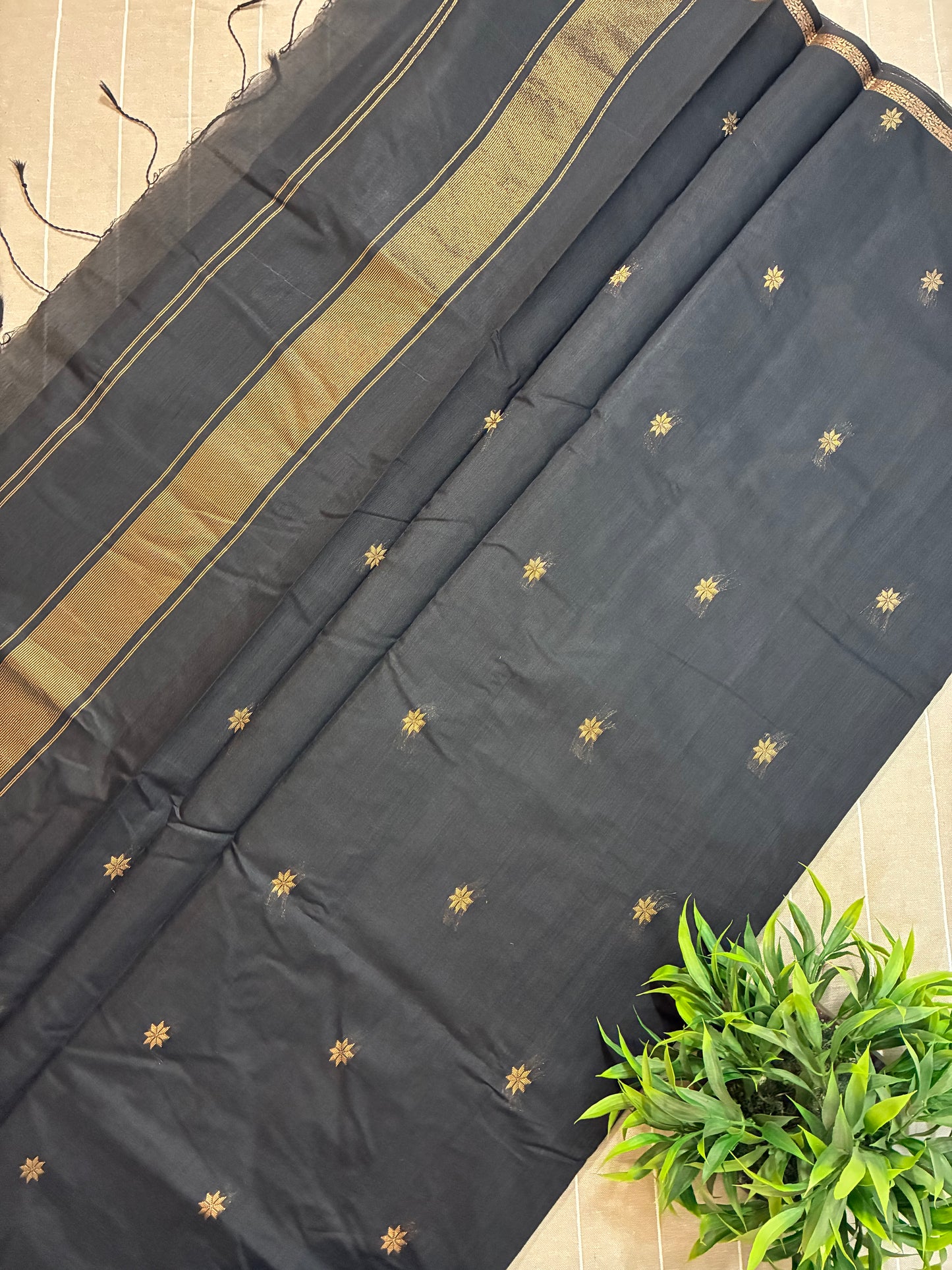 Black Maheshwari Cotton Silk Saree