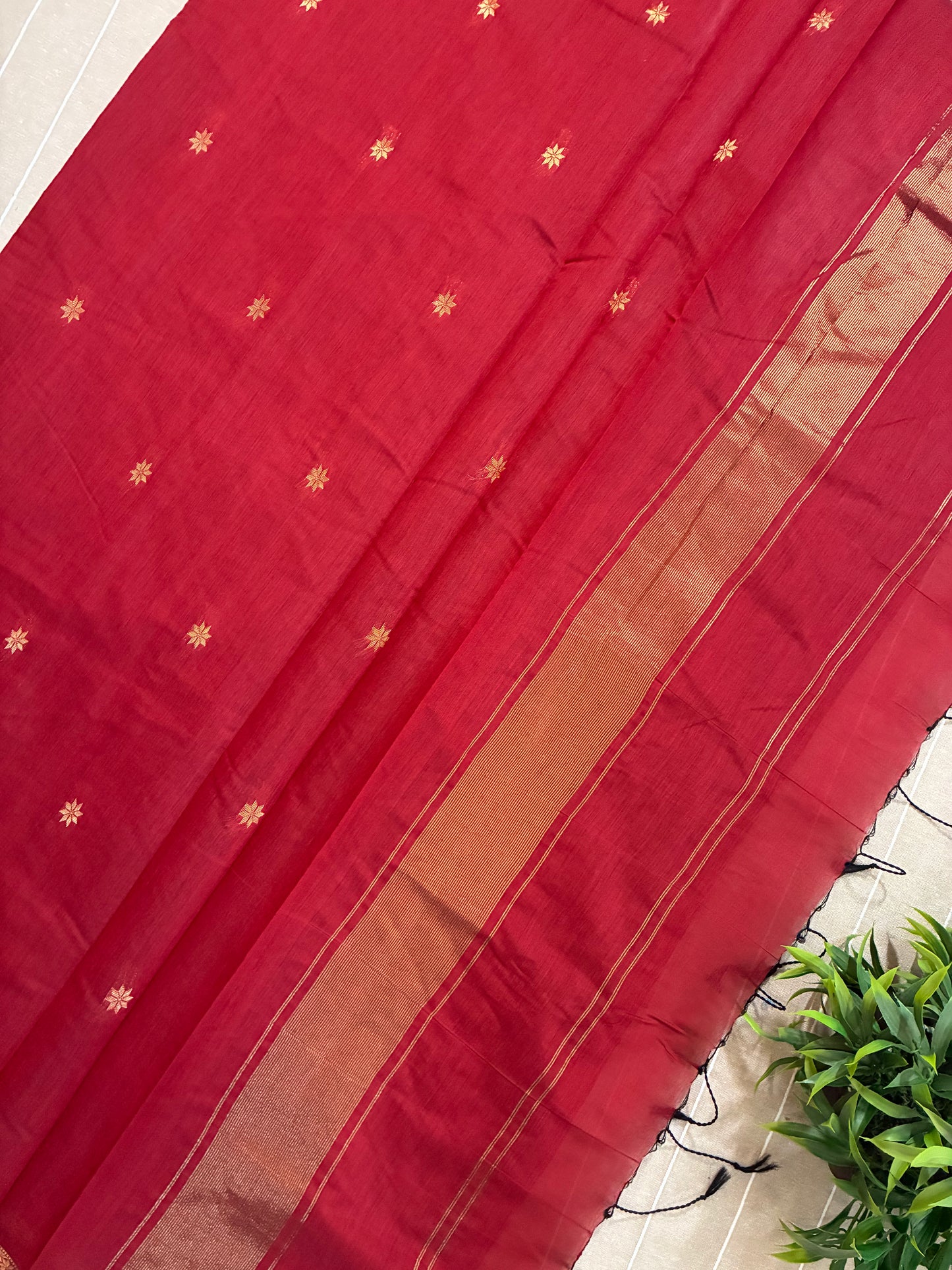 Deep Red Maheshwari Cotton Silk Saree