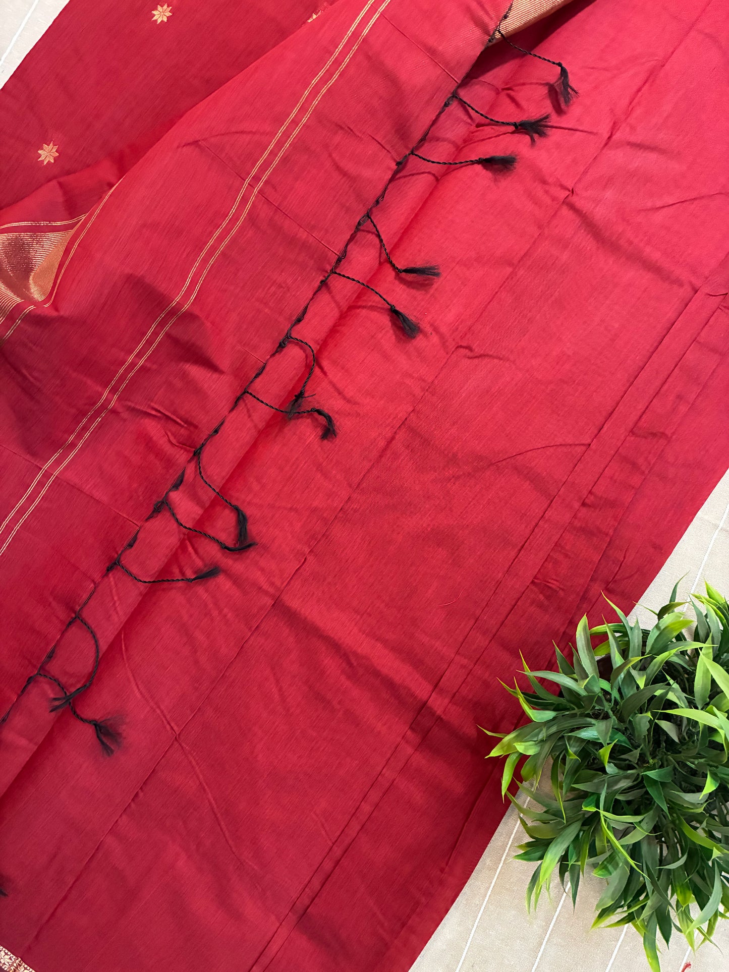 Deep Red Maheshwari Cotton Silk Saree