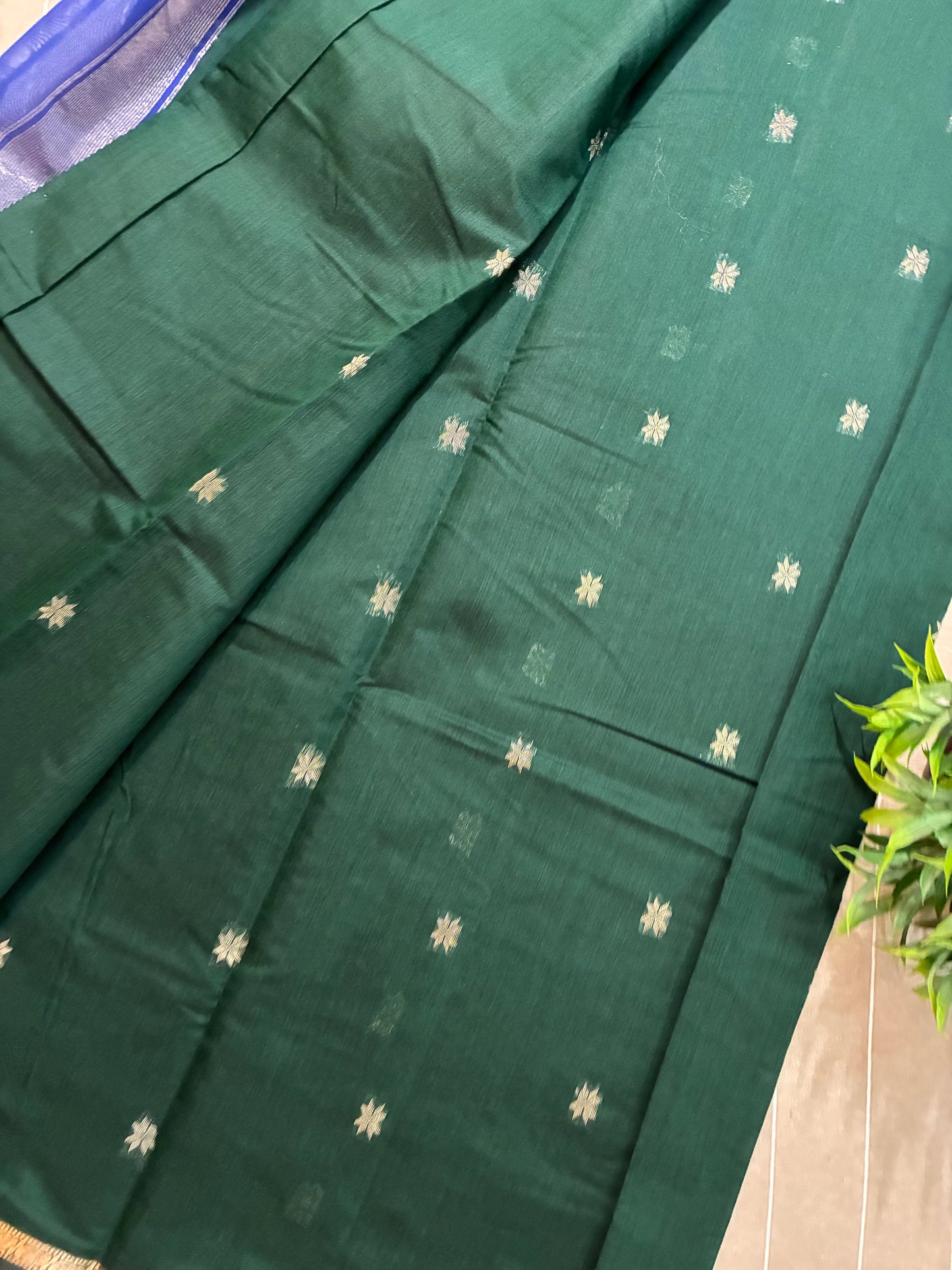 Deep Green Maheshwari Cotton Silk Saree