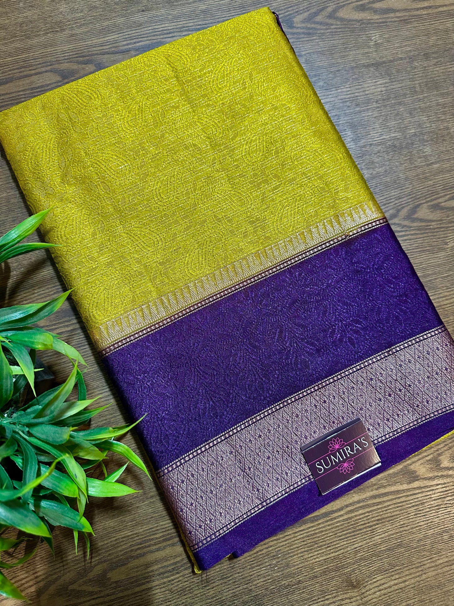 Vibrant Green Mulberry Worm Silk Saree