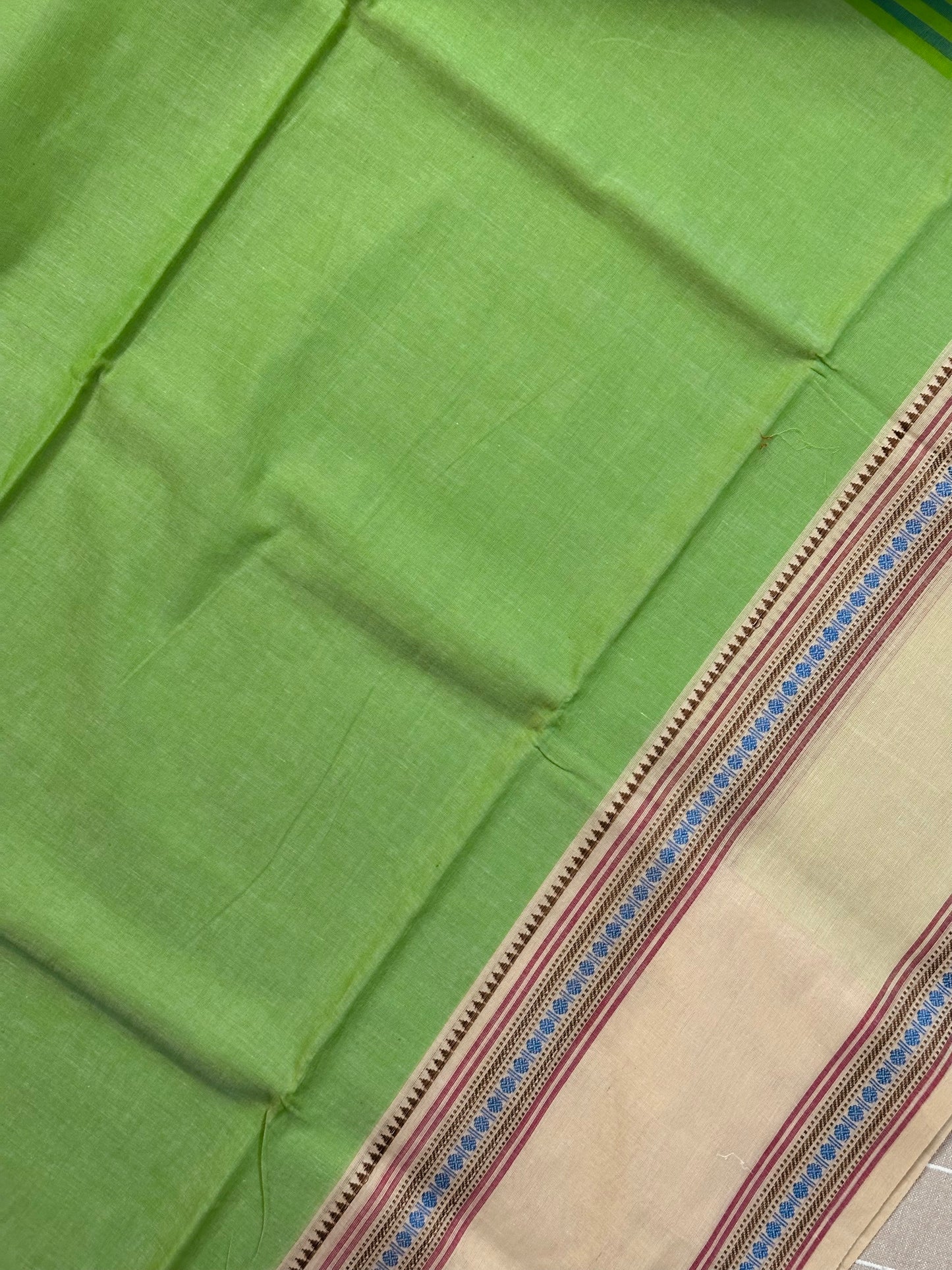 Bright Green Pure Mangalagiri Organic Cotton Saree