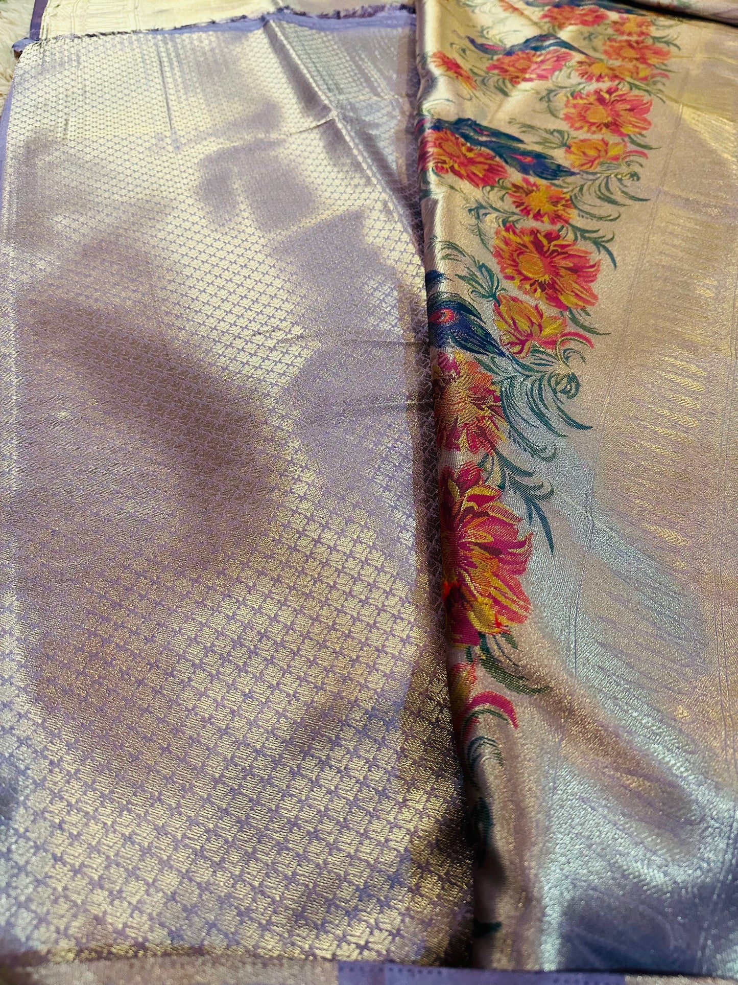 Glossy Light Purple Silk Saree