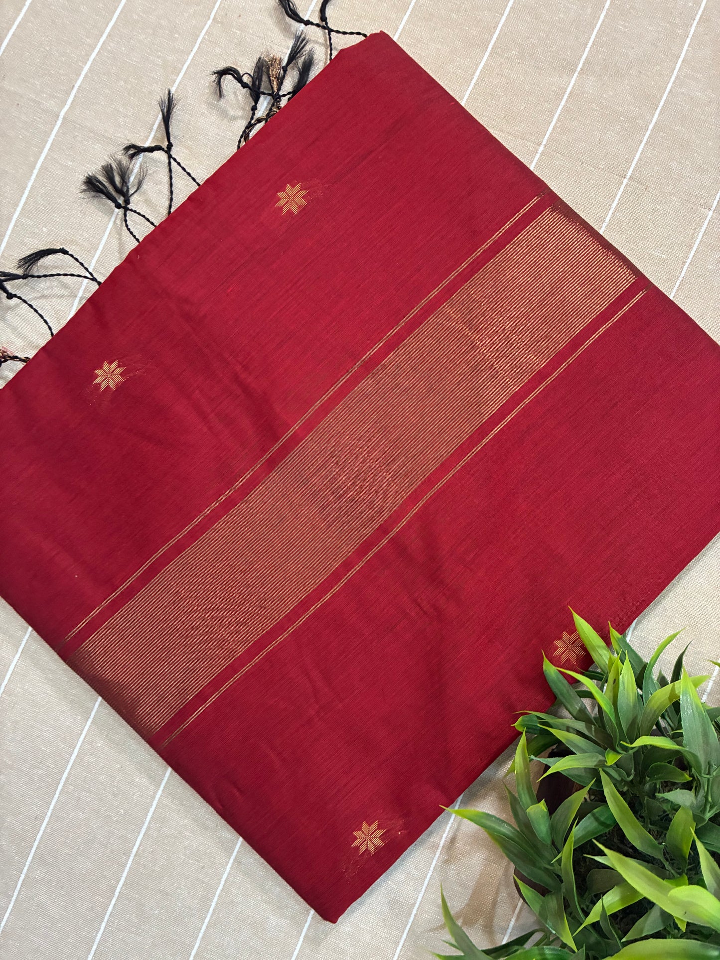 Deep Red Maheshwari Cotton Silk Saree